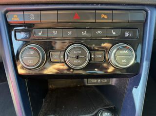 Volkswagen T-Roc 2021-thumb-18