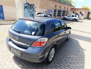 Opel Astra 2005-thumb-2