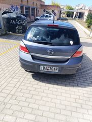 Opel Astra 2005-thumb-3