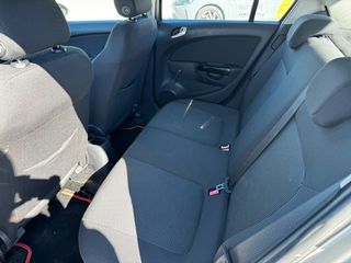 Opel Corsa 2012-thumb-5