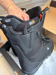 Burton moto-thumb-3