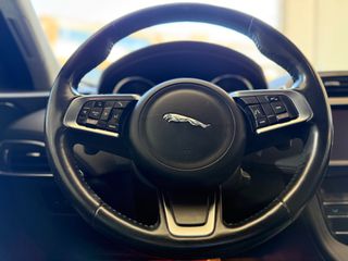 Jaguar F-Pace 2019 R DYNAMIC | BLACK EDITION | CRS MOTORS-thumb-22