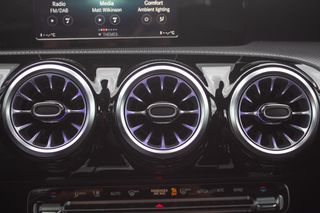 Mercedes-Benz A 180 2022 Sedan Amg line | Ελληνικό | Πλήρες αρχείο-thumb-44