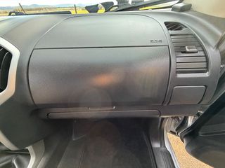 Isuzu D-Max 2013-thumb-14