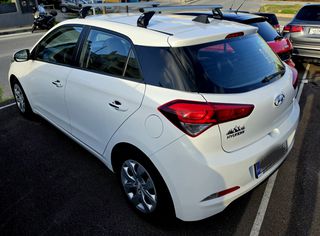 Hyundai i 20 2015 1.2 COMFORT-thumb-3