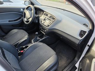 Hyundai i 20 2015 1.2 COMFORT-thumb-4