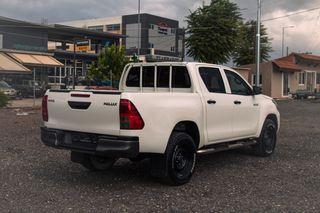 Toyota Hilux 2023 4X4 | DoubleCab | Ελληνικό | Πλήρες βιβλίο-thumb-4