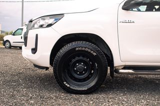 Toyota Hilux 2023 4X4 | DoubleCab | Ελληνικό | Πλήρες βιβλίο-thumb-9