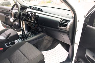 Toyota Hilux 2023 4X4 | DoubleCab | Ελληνικό | Πλήρες βιβλίο-thumb-27