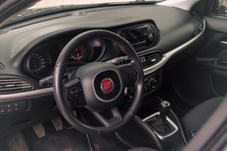 Fiat Tipo 2018-thumb-7
