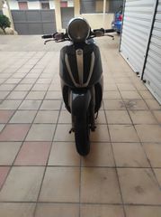 Piaggio Carnaby 300 2013-thumb-1