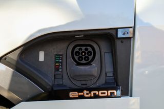 Audi e-tron 2020 55 quattro 408ΗP S line *PANORAMA-HEAD-UP DISPLAY*-thumb-8