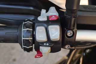 Bmw R 1200 GS LC 2016 TRIPLE BLACK LED CRUISE SHIFTER 3/ΒΑΛΙΤΣΟ ΖΕΛΑΤΙΝΑ-thumb-10
