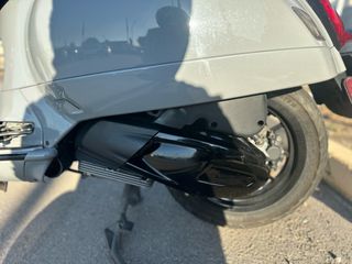 Vespa GTS Super Tech 300 2019 GTS  300 SuperTech-thumb-5