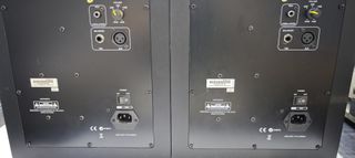 KRK ROKIT 8-thumb-8
