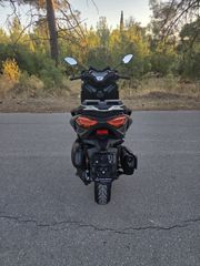 Yamaha XMAX 300 2019-thumb-6