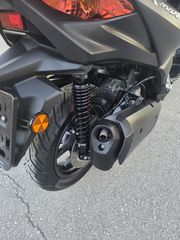 Yamaha XMAX 300 2019-thumb-14