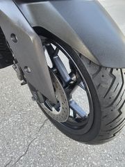 Yamaha XMAX 300 2019-thumb-16