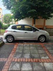 Peugeot 208 2013