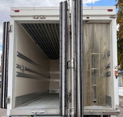 Ψυγείο Mercedes-Benz 2006 Atego 1023-thumb-26