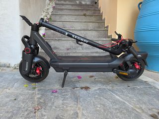 Ηλεκτρικά Πατίνια Segway 2025 NINEBOT MAX G3 E