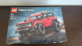 Lego set technic Ford (42213)-thumb-2