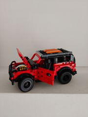 Lego set technic Ford (42213)-thumb-4
