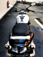 Suzuki GSR 600 2008-thumb-1