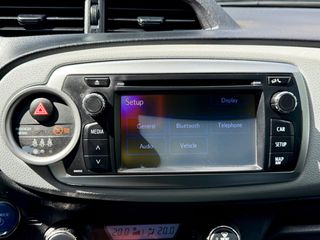 Toyota Yaris 2013 FACELIFT FULL EXTRA 1.5  100HP Hybrid e-CVT-thumb-19