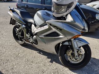 Honda VFR 800 2004 vtec-thumb-12