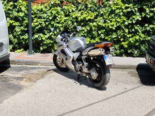 Honda VFR 800 2004 vtec-thumb-34