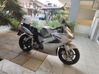 Honda VFR 800 2004 vtec-thumb-35