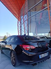Opel Astra 2017-thumb-5
