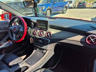 Mercedes-Benz CLA 220 2015-thumb-19