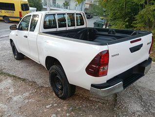 Toyota Hilux 2022 2.4D EC 4X4 COMFORT TSS 6M/T-thumb-5