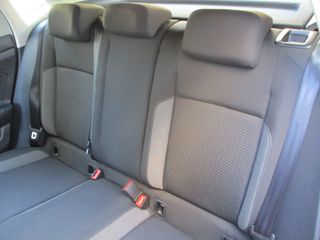 Volkswagen Polo 2023 1.0 TSI LIFE-thumb-33