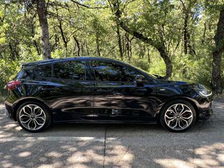 Ford Focus 2023-thumb-3