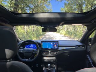 Ford Focus 2023-thumb-10
