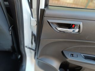 Suzuki Swift 2016 SWIFT 1.3-thumb-31