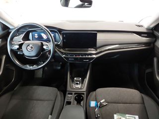 Skoda Octavia 2023 STYLE-thumb-4