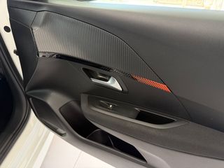 Peugeot 208 2021 51.819KM !-thumb-50