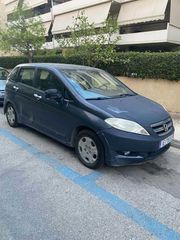 Honda FR-V 2005