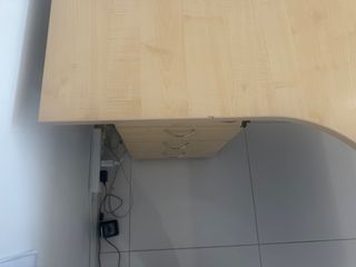 2 Γραφεία προς πώληση-thumb-1