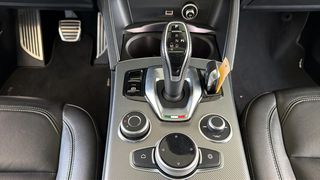 Alfa Romeo Stelvio 2021 Super Q4 Sunroof Leather Navi / 6 Χρόνια Δωρεάν Service-thumb-47