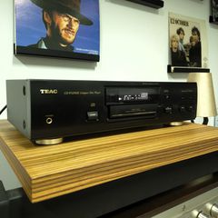 Teac CD-P3450SE Compact Disc Player - Optical Output (Special Edition)-thumb-4