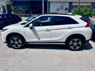 Mitsubishi Eclipse Cross 2018 AWD AUTOMATIC-thumb-2