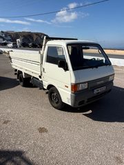 Ανατροπή Mazda 1998 Mazda E200.  1998