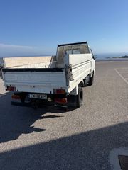 Ανατροπή Mazda 1998 Mazda E200.  1998-thumb-4