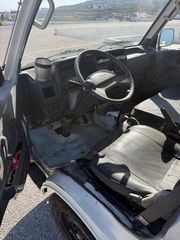 Ανατροπή Mazda 1998 Mazda E200.  1998-thumb-7