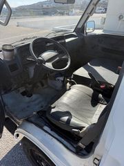 Ανατροπή Mazda 1998 Mazda E200.  1998-thumb-8